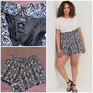 Torrid 5 Inch Pull-On Stretch Challis Mid-Rise Tie-Front Paperbag Waist Shorts